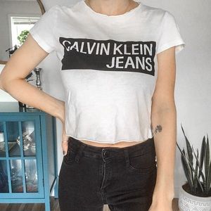 Calvin Klein Cropped Tee